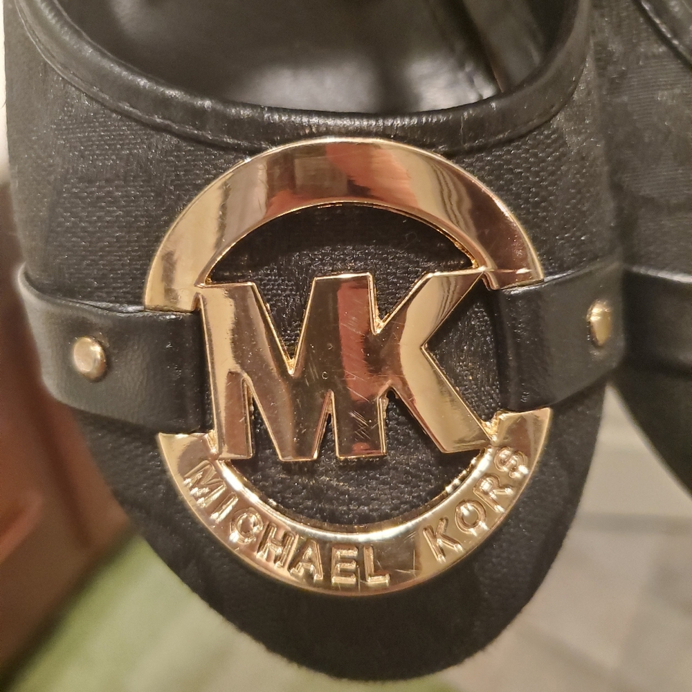 Michael Kors women's black ballet flats. Size 7.5 (38)